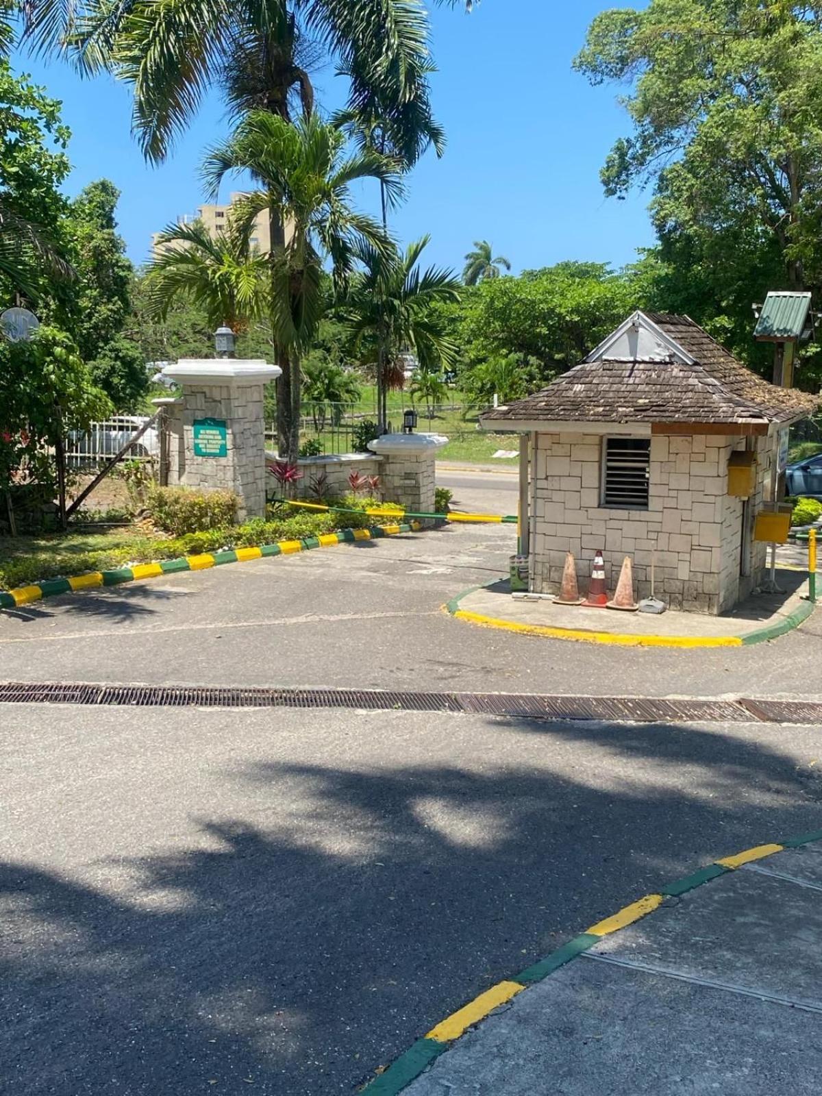 Mystic Ridge Resort Ocho Rios Exterior photo
